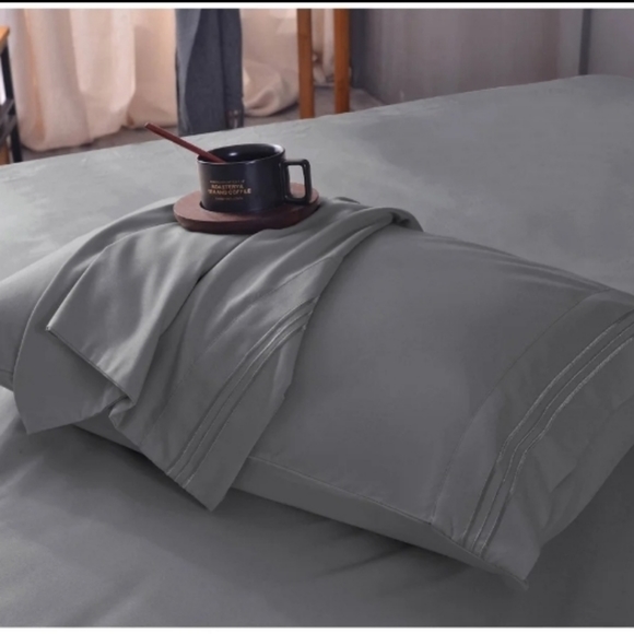 Lux Bed Sheet Set | KING | Choose ONE color - Picture 6 of 8